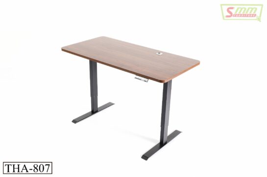 Height Adjustable Computer Table