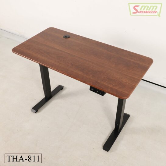 Height Adjustable Computer Table